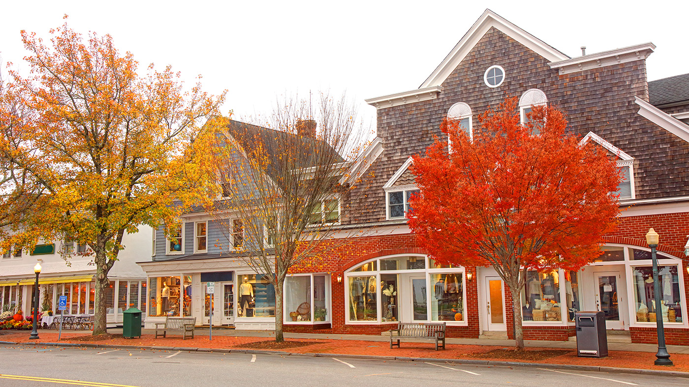 The Hamptons, Off-Season Tables